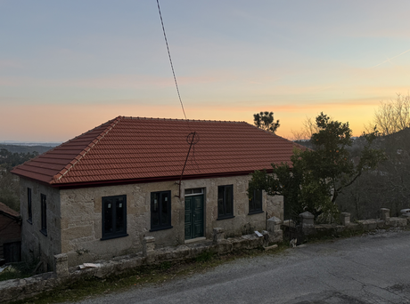 Casa de Baixo, em Múceres